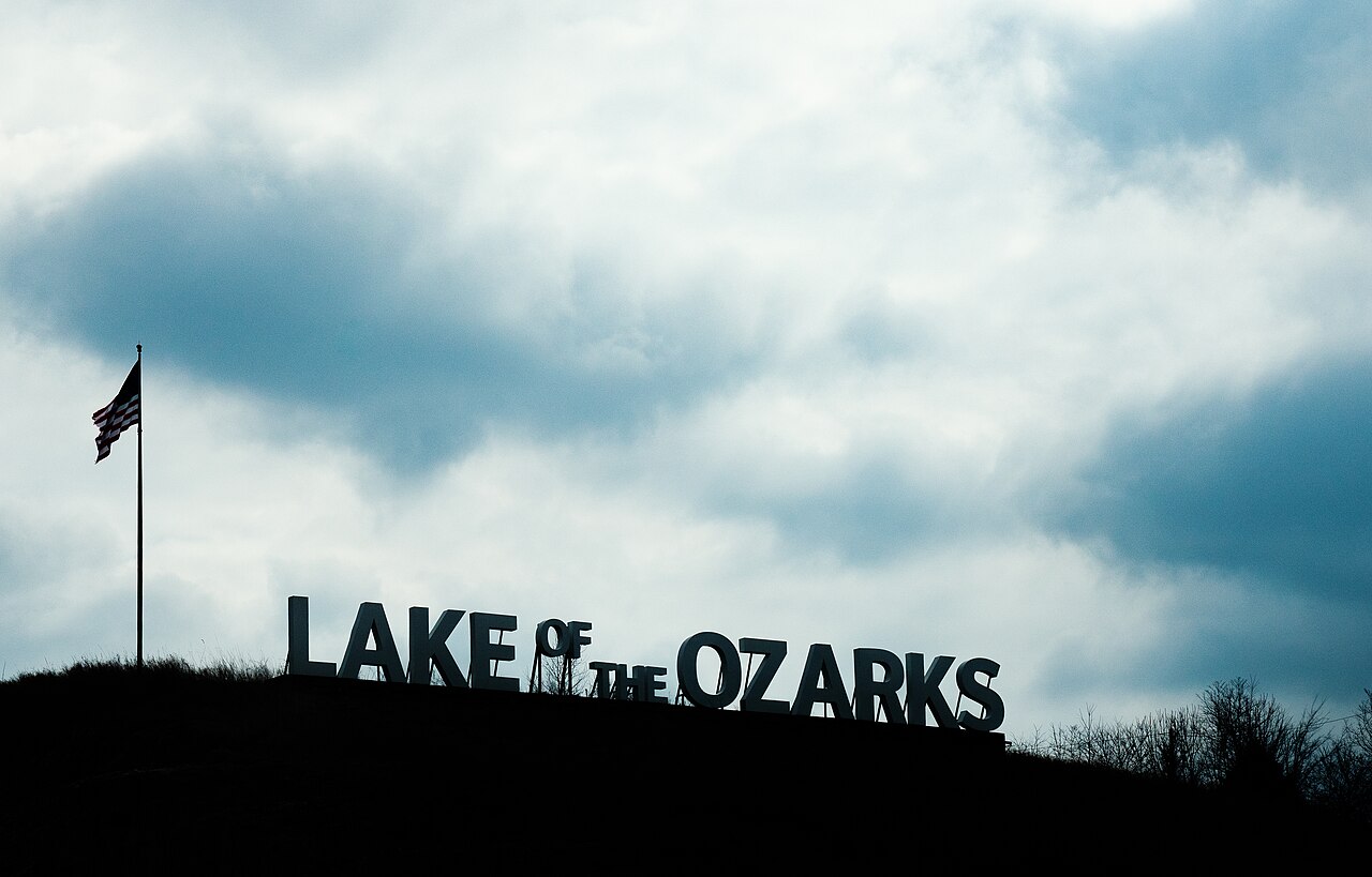 Lake of the Ozarks &mdash; Lake of the Ozarks - Missouri (40533516433)