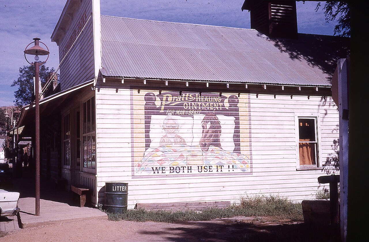 Winthrop — Winthrop Washington Pratts store