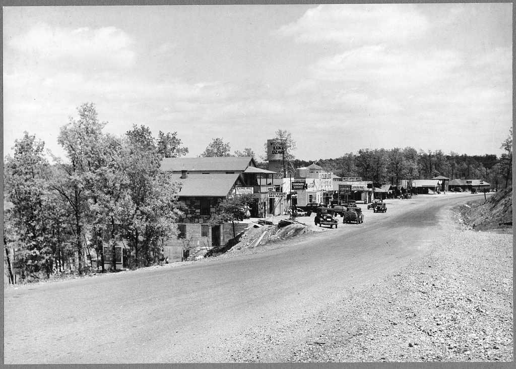 Lake of the Ozarks &mdash; Lake Ozark in May 1936