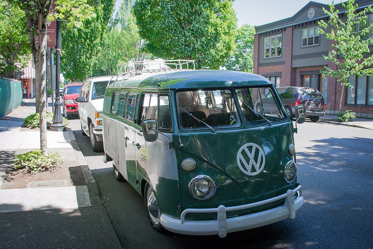McMinnville &mdash; Splitty (McMinnville, Oregon)