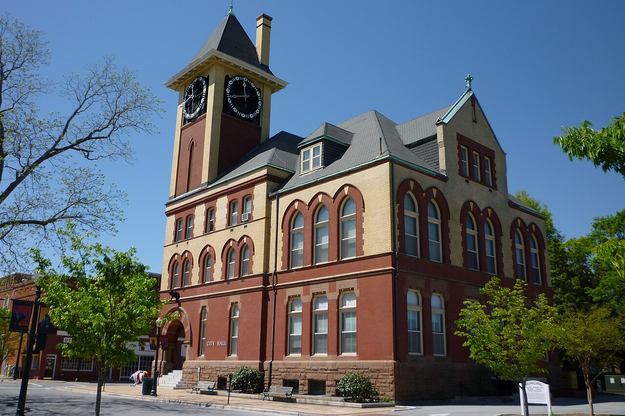 New Bern &mdash; New Bern Municipal Building (City Hall)