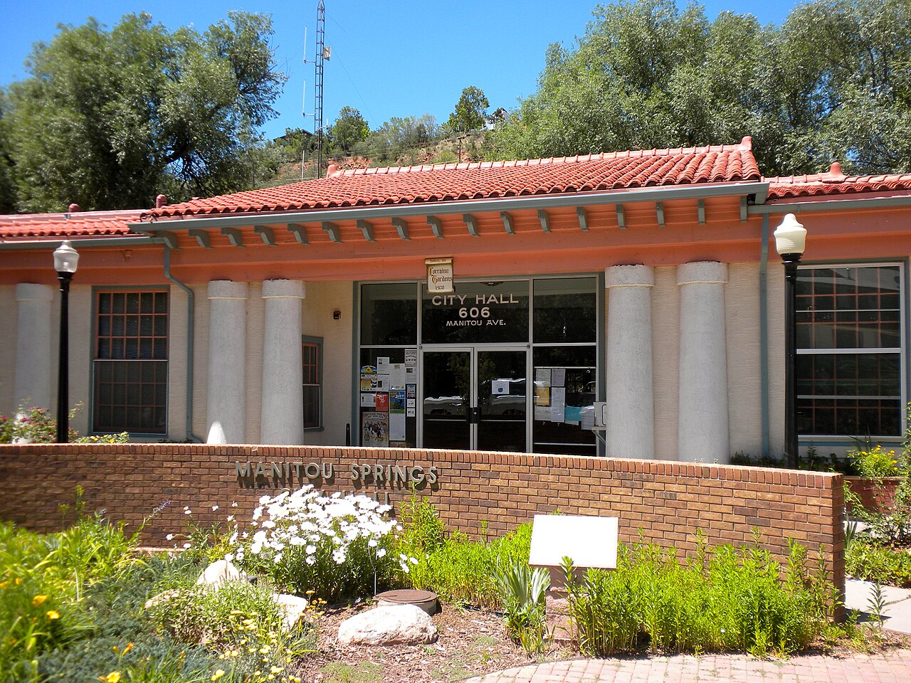 Manitou Springs — Manitou Springs City Hall