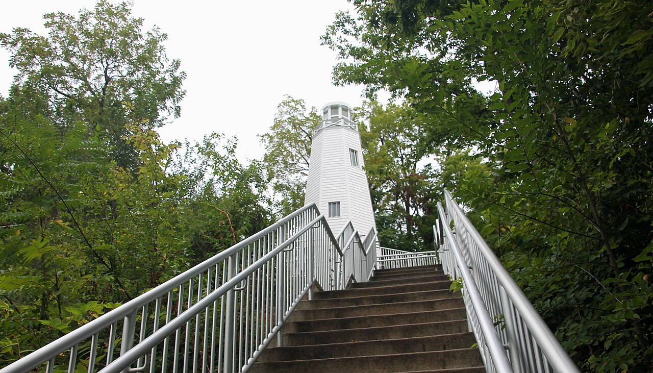 Hannibal — Hannibal, Missouri (36839355645)