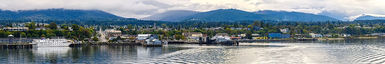 Port Angeles &mdash; 2024-09-11 01 Wide view of Port Angeles, Washington USA