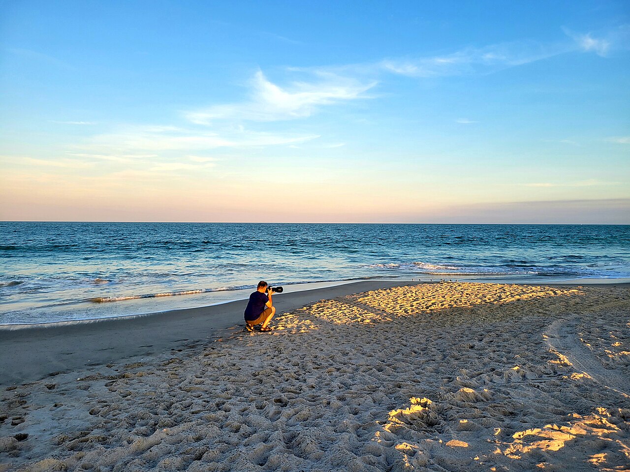 Vero Beach — Photographer in action at South beach in Vero Beach, Florida (2023)
