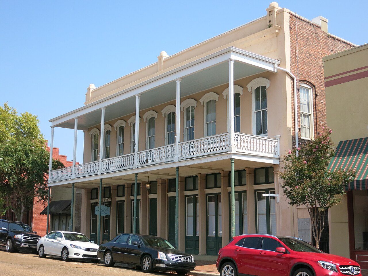 Natchez &mdash; Natchez, Mississippi - Commercial building on Franklin Street, 2018