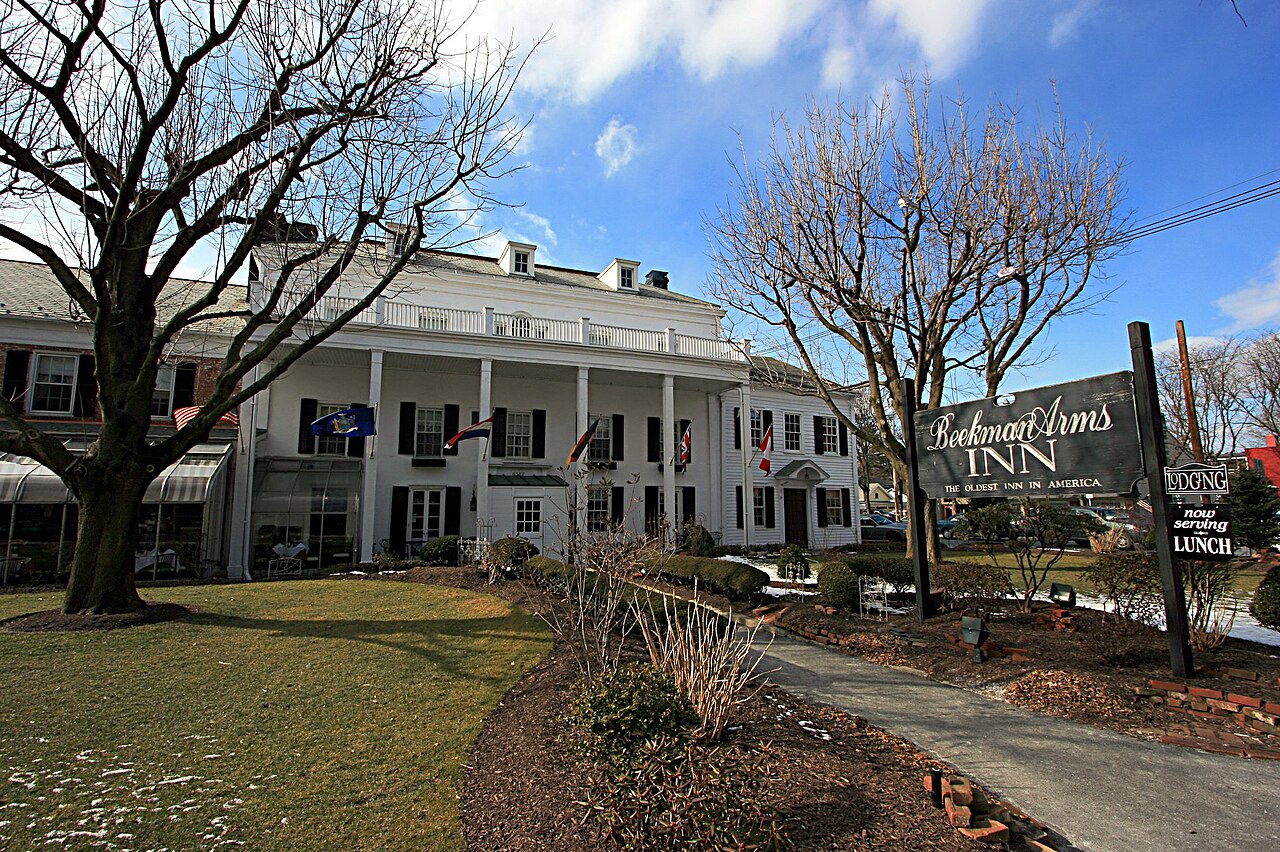 Rhinebeck &mdash; Beekman Arms Oldest Inn Rhinebeck 2007 02