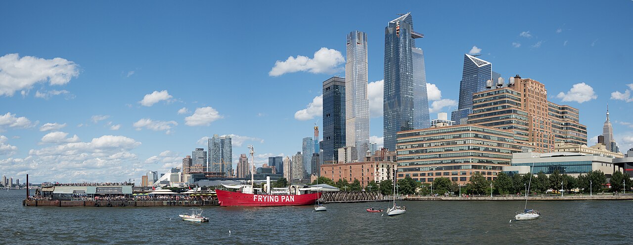 Hudson &mdash; Pier 66 and Hudson Yards (01473)p