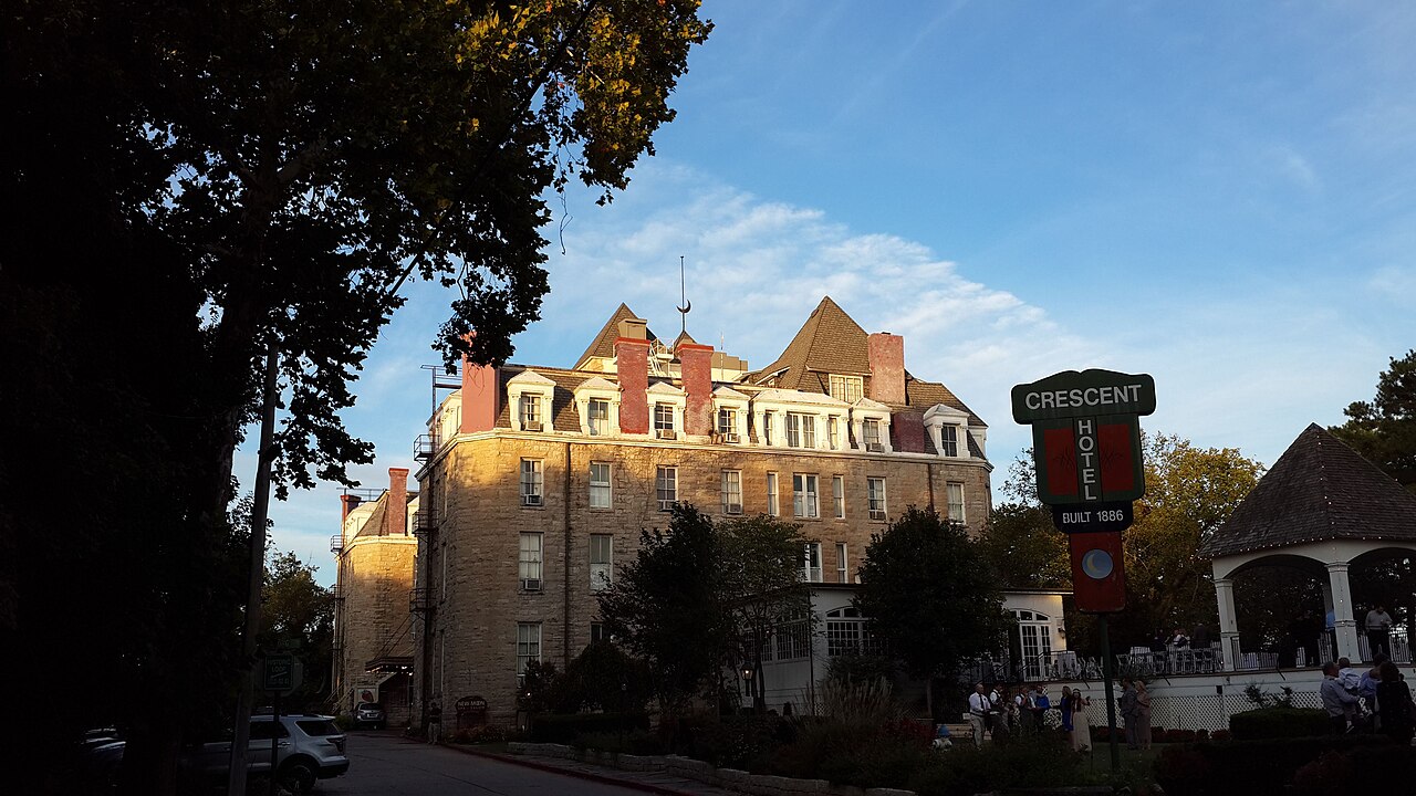 Eureka Springs &mdash; Crescent Hotel