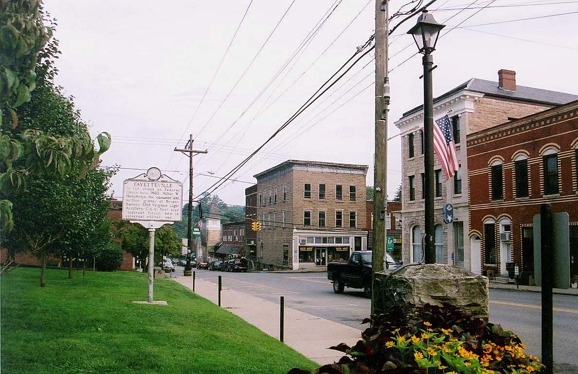 Fayetteville &mdash; CourtSt FayettevilleWV