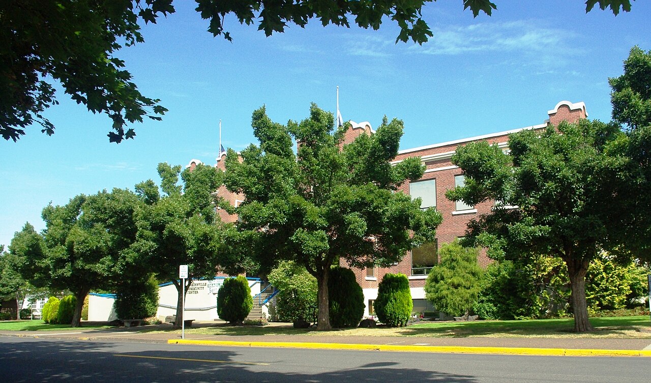 McMinnville &mdash; McMinnville Oregon Community Center
