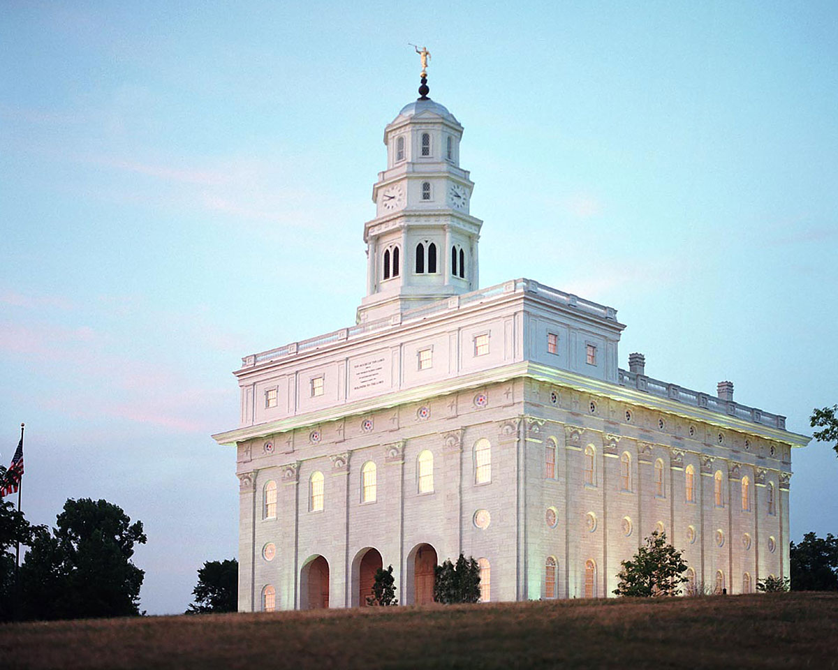 Nauvoo — Nauvoo Illinois Temple, At Dusk