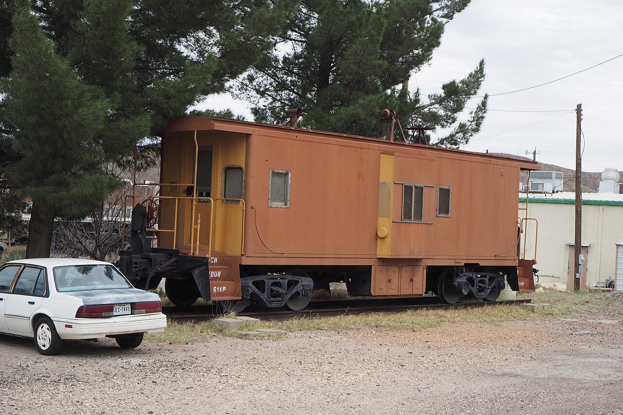 Alpine — Old passenger car at Alpine, Texas train station