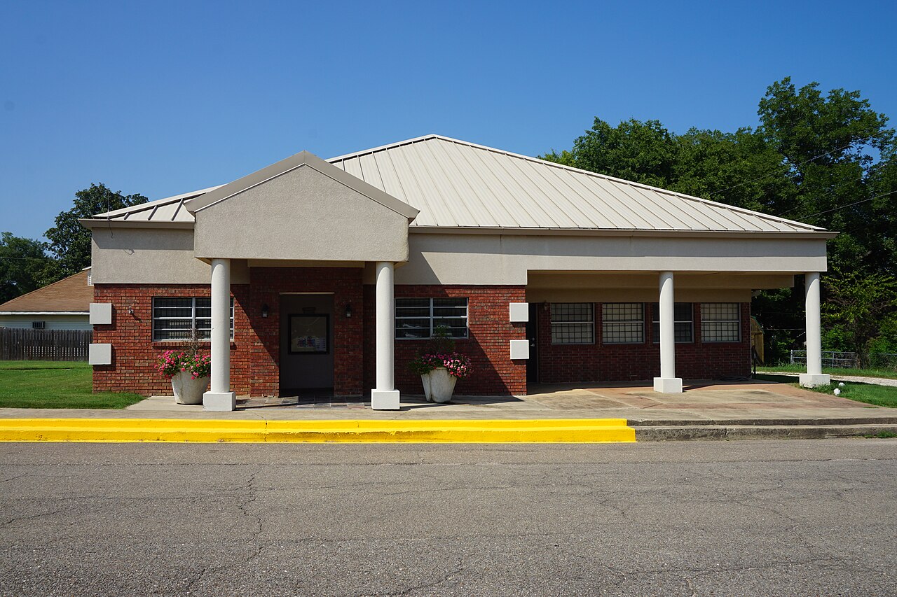 Broken Bow — Broken Bow August 2018 12 (Broken Bow Schools Administration Building)