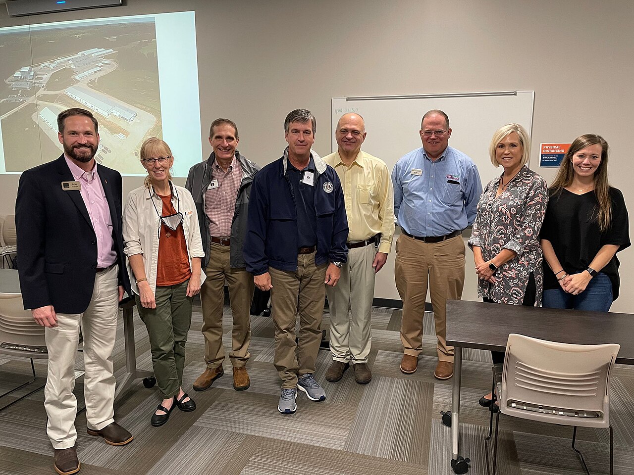 Auburn &mdash; Barry Moore visits Auburn Agriculture, Auburn, Alabama (2021-09-16) 02